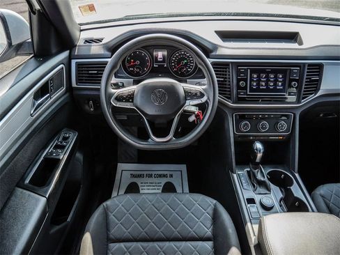 Used 2020 Volkswagen Atlas Cross Sport S image 25