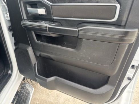 Used 2024 RAM 2500 Big Horn image 8