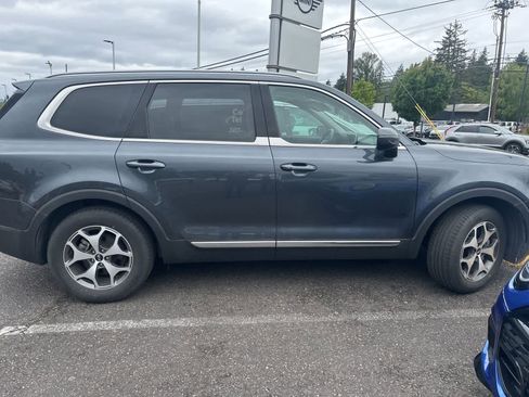 Used 2020 Kia Telluride EX AWD/4WD image 11