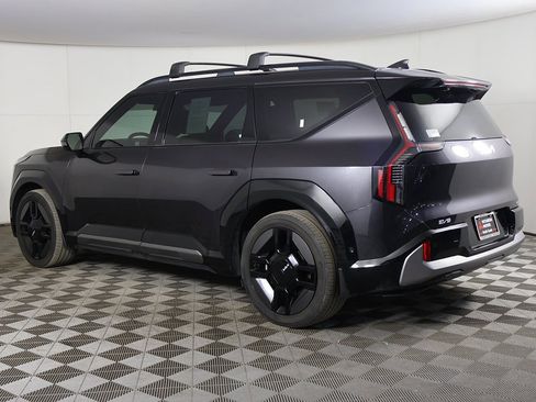 Used 2024 Kia EV9 GT-Line image 12