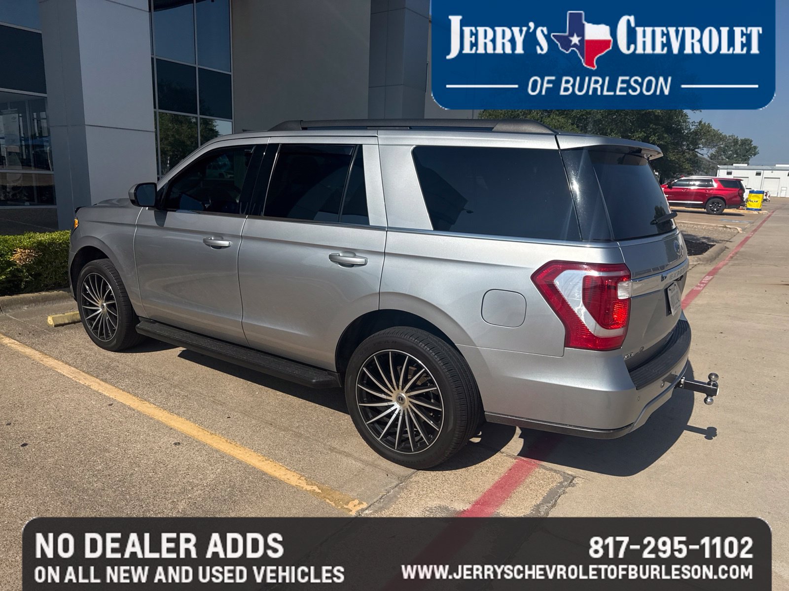 Used 2021 Ford Expedition XLT RWD image 5
