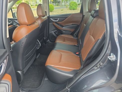 Used 2023 Subaru Forester Touring AWD/4WD image 17