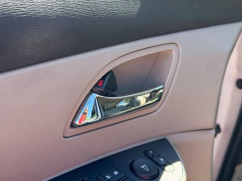 Used 2014 Honda Odyssey EX-L image 11