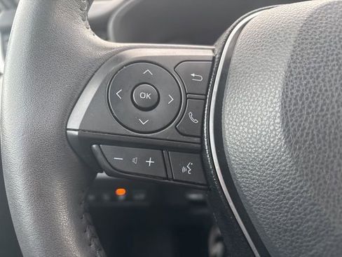 Used 2020 Toyota RAV4 Limited image 18
