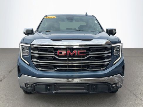 Used 2024 GMC Sierra 1500 SLT image 10