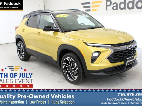 Used 2025 Chevrolet TrailBlazer RS w/ Driver Confidence Package AWD/4WD image 1