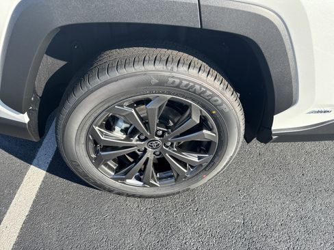 New 2025 Toyota RAV4 XLE Premium image 11