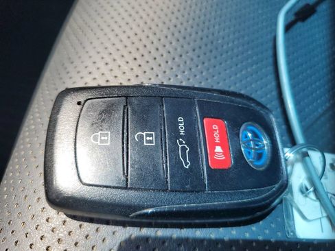 Used 2021 Toyota Venza Limited w/ Advanced Technology Package AWD/4WD image 29