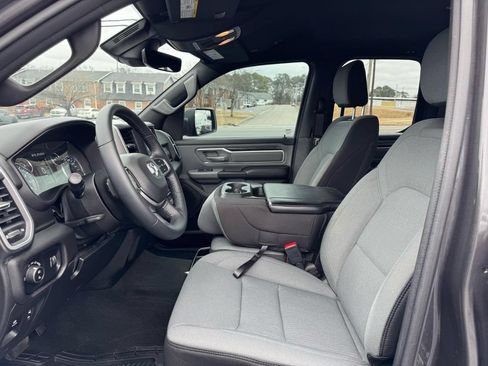 Used 2022 RAM 1500 Big Horn AWD/4WD image 18