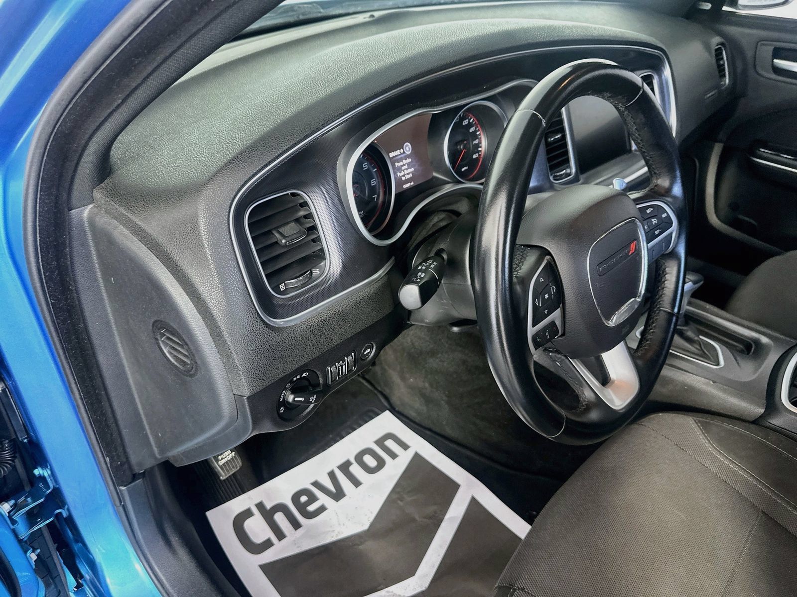 Used 2015 Dodge Charger R/T RWD image 9