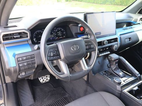 Used 2024 Toyota Tacoma TRD Sport image 15