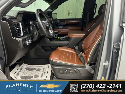 Used 2024 GMC Sierra 1500 Denali Ultimate AWD/4WD image 9