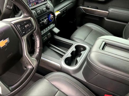 Used 2020 Chevrolet Silverado 1500 LTZ w/ LTZ Texas Edition RWD image 17