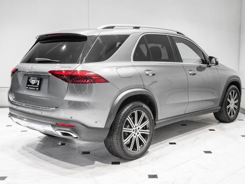 Used 2025 Mercedes-Benz GLE 450e 4MATIC image 9