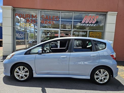 Used 2010 Honda Fit Sport image 3
