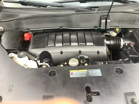 Used 2015 GMC Acadia SLE AWD/4WD image 29