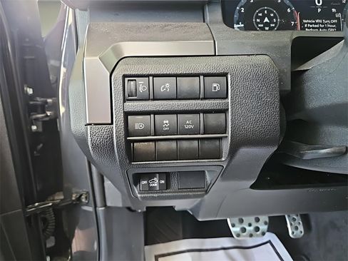 Used 2025 Toyota Tacoma 4x4 Double Cab Hybrid image 28