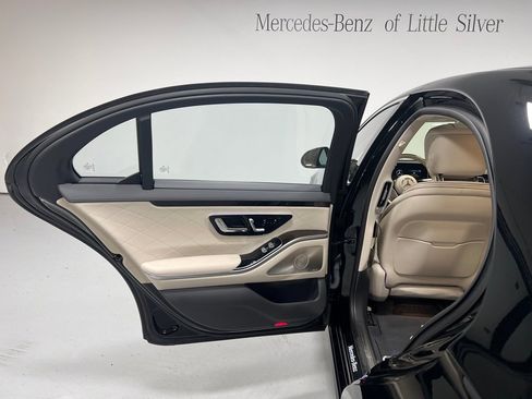 Used 2023 Mercedes-Benz S 580 4MATIC Sedan image 23
