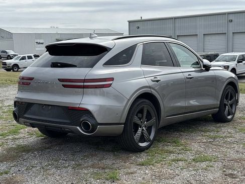 Used 2022 Genesis GV70 2.5T w/ Sport Prestige Package image 7