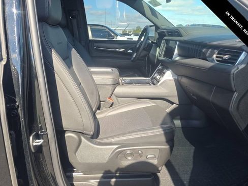 Used 2024 GMC Yukon Denali AWD/4WD image 10