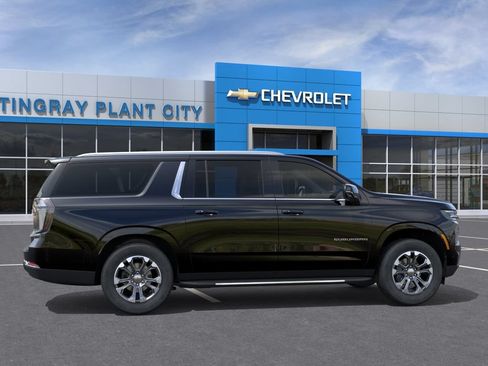 New 2026 Chevrolet Suburban LT w/ Comfort Package RWD image 5