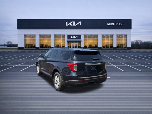 Used 2023 Ford Explorer XLT w/ Class IV Trailer Tow Package AWD/4WD image 8