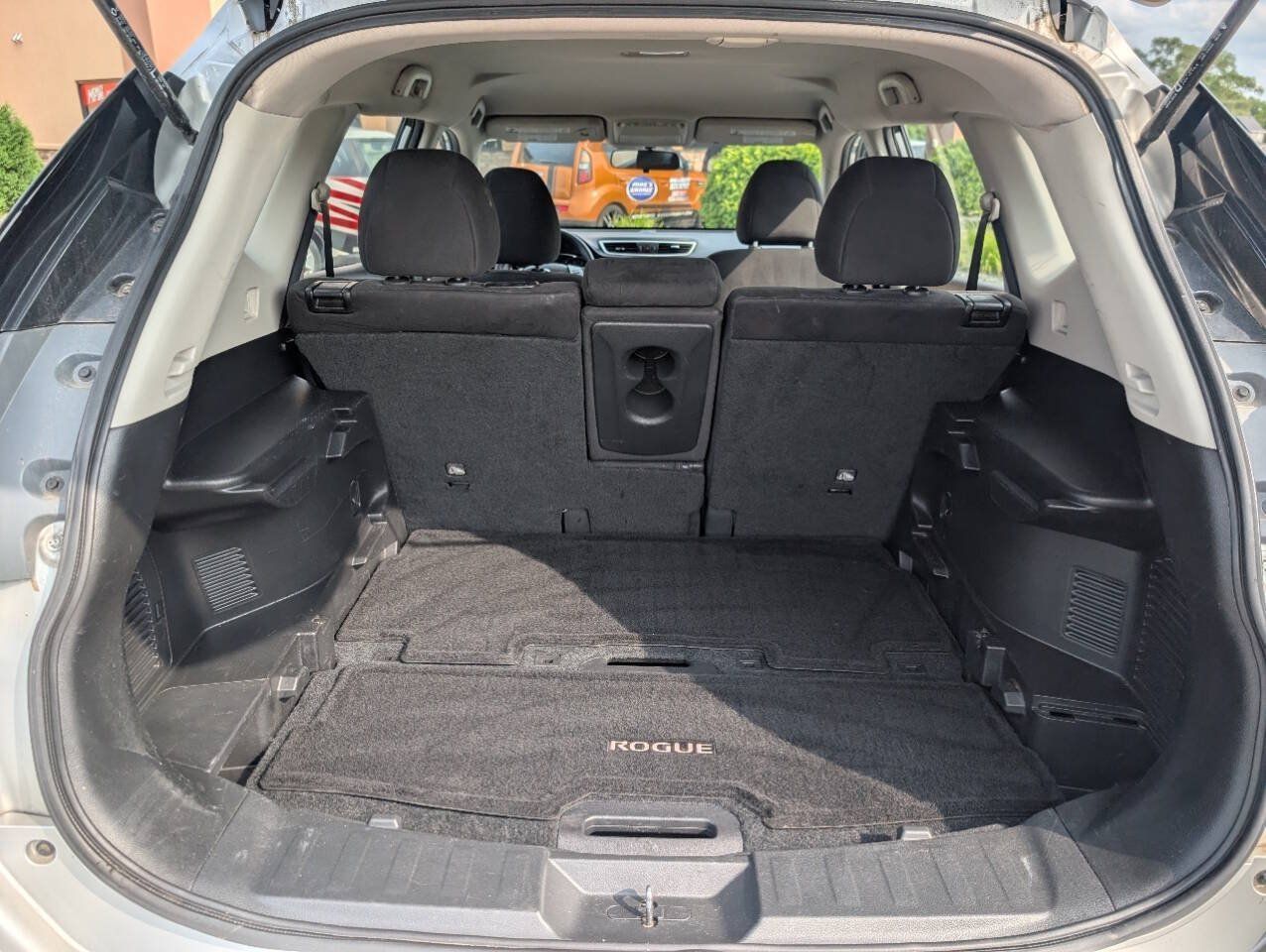 Used 2015 Nissan Rogue S FWD image 13