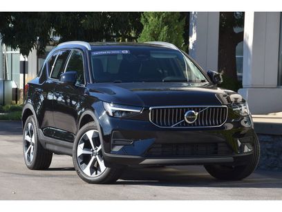Certified 2025 Volvo XC40 B5 Core w/ Protection Package Premier