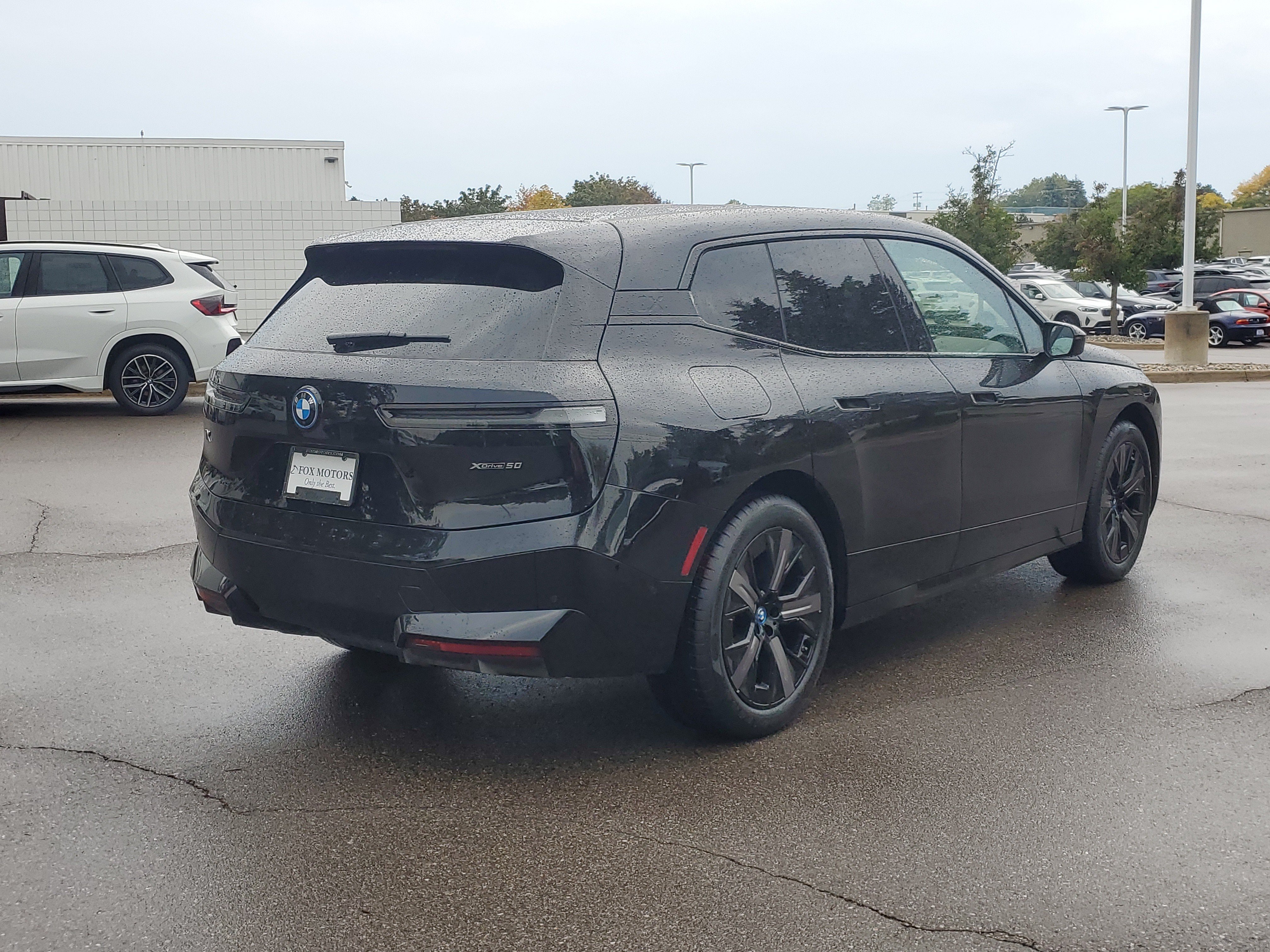 Certified 2024 BMW iX xDrive50 w/ Sport Package AWD/4WD image 5