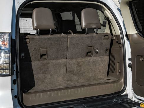 Used 2017 Lexus GX 460 image 60