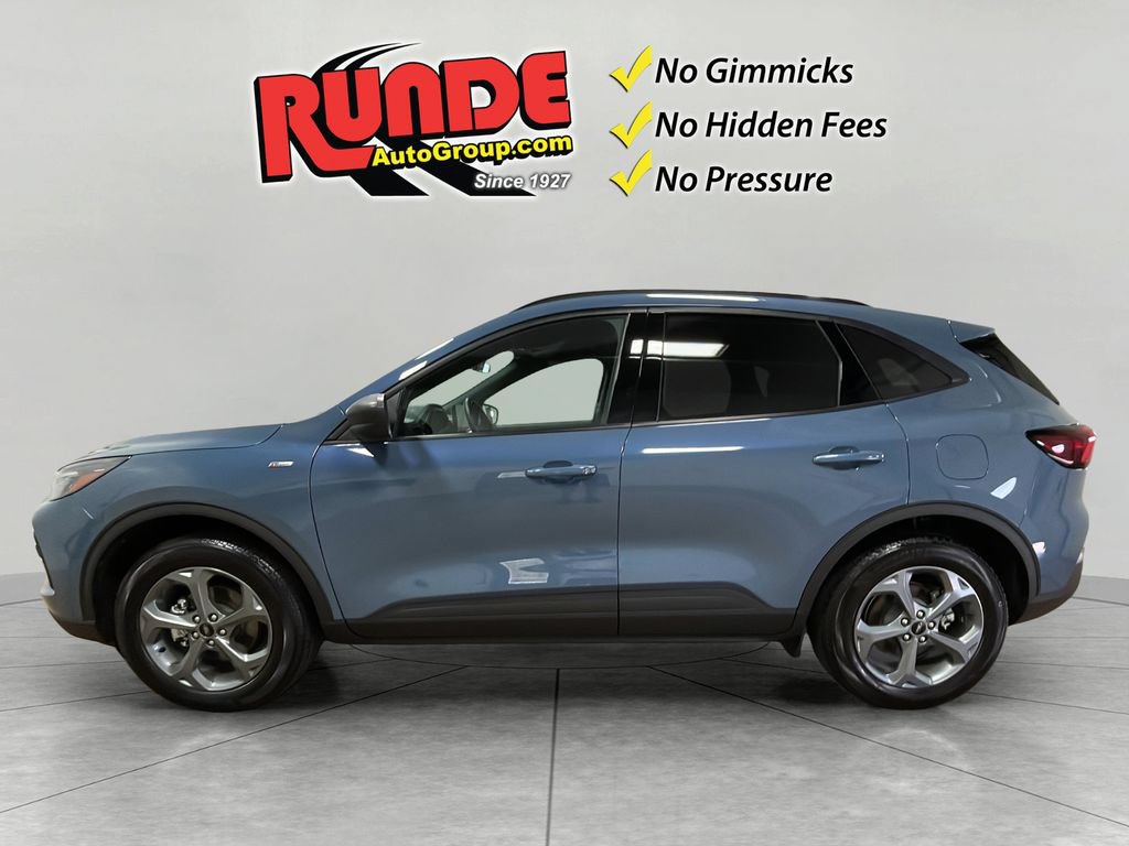 Used 2026 Ford Escape ST-Line w/ Tech Pack #1 AWD/4WD image 3