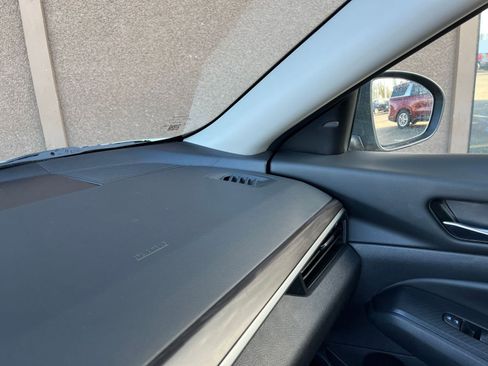 Used 2024 Nissan Altima 2.5 SV image 35