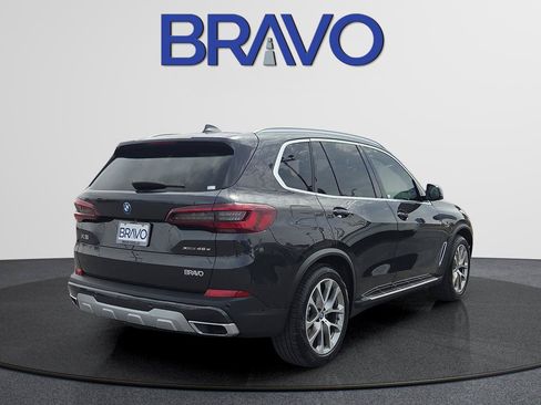 Used 2022 BMW X5 xDrive45e w/ Climate Comfort Package AWD/4WD image 4