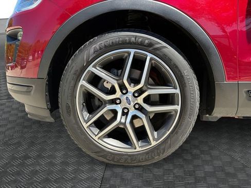 Used 2019 Ford Explorer Sport AWD/4WD image 13