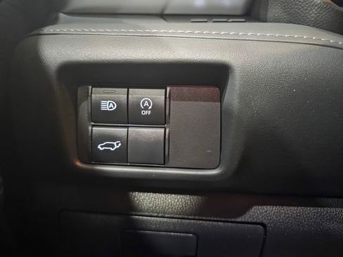 Used 2023 Toyota Highlander XSE AWD/4WD image 18