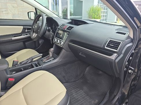 Used 2017 Subaru Crosstrek 2.0i Limited w/ Popular Package #2 image 15