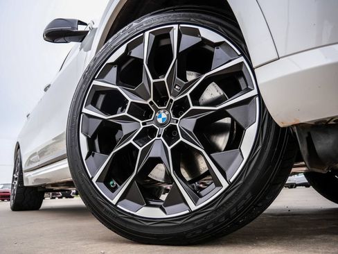 Used 2023 BMW X7 M60i w/ Executive Package AWD/4WD image 9