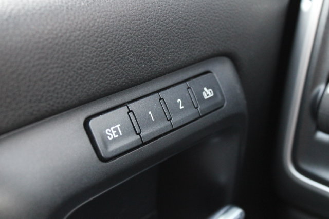 Used 2014 GMC Sierra 1500 SLT w/ SLT Crew Cab Value Package AWD/4WD image 4