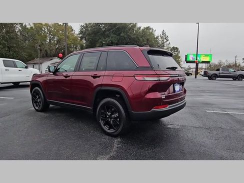 New 2026 Jeep Grand Cherokee Altitude image 29