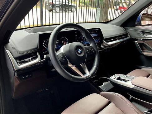 Used 2025 BMW X1 xDrive28i image 17