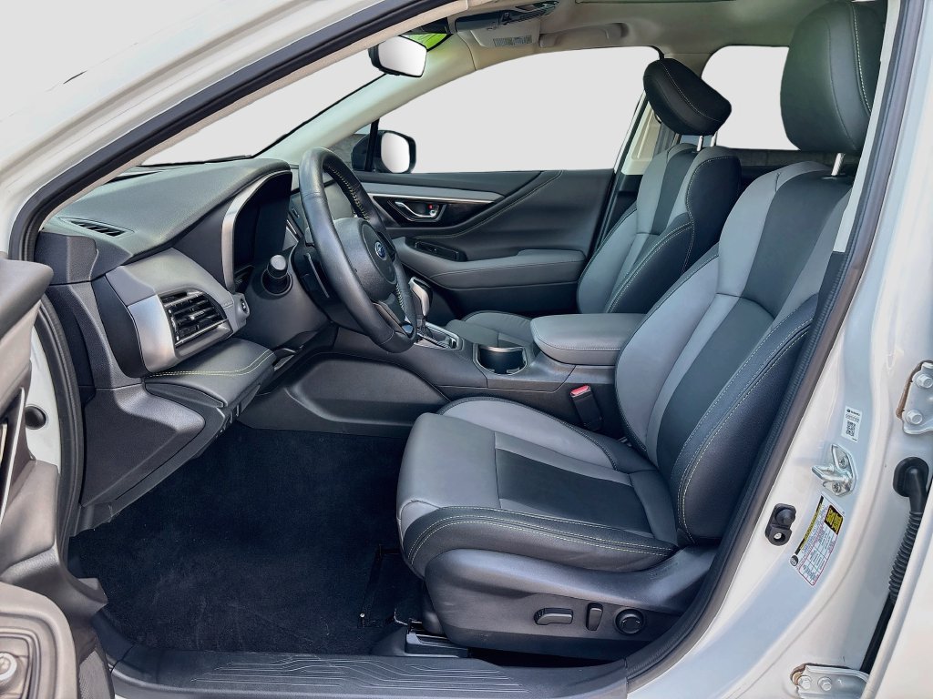 Used 2025 Subaru Outback Onyx Edition XT AWD/4WD image 19