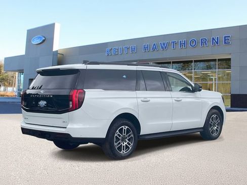 Certified 2025 Ford Expedition Max Active AWD/4WD image 6