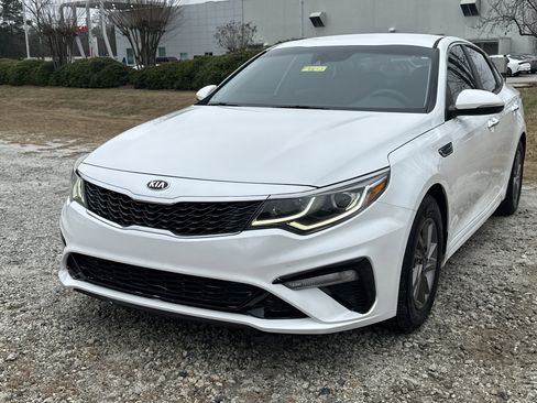 Used 2020 Kia Optima LX image 1