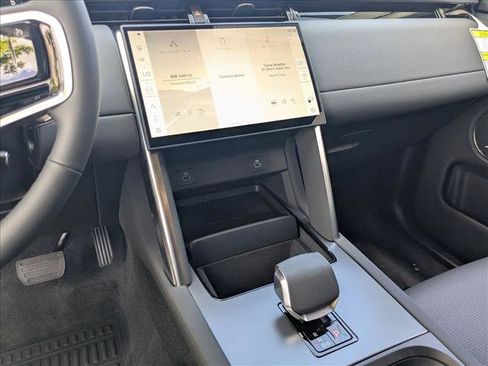 New 2025 Land Rover Discovery Sport S image 12