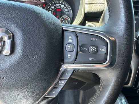 Used 2025 RAM 1500 Laramie AWD/4WD image 24