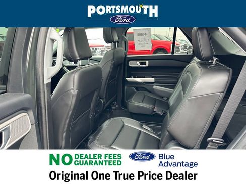 Used 2024 Ford Explorer XLT w/ Equipment Group 202A image 5