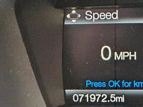 Used 2017 Ford Fusion SE w/ Fusion SE Technology Package image 15