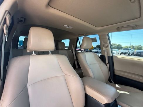 Used 2023 Toyota 4Runner SR5 Premium w/ Moonroof Package RWD image 19