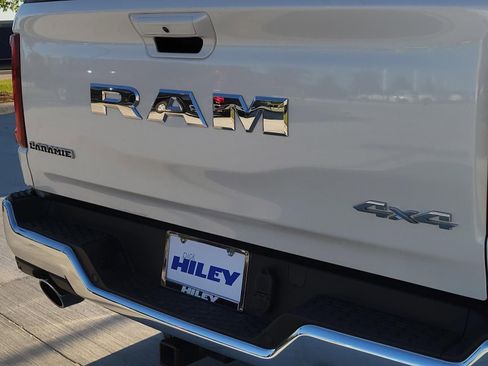 Used 2025 RAM 1500 Laramie AWD/4WD image 6