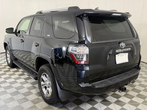 Used 2024 Toyota 4Runner SR5 Premium w/ Moonroof Package AWD/4WD image 4